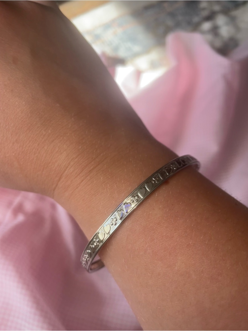 Vintage Silver Heart-Accent thin Bangle Bracelet